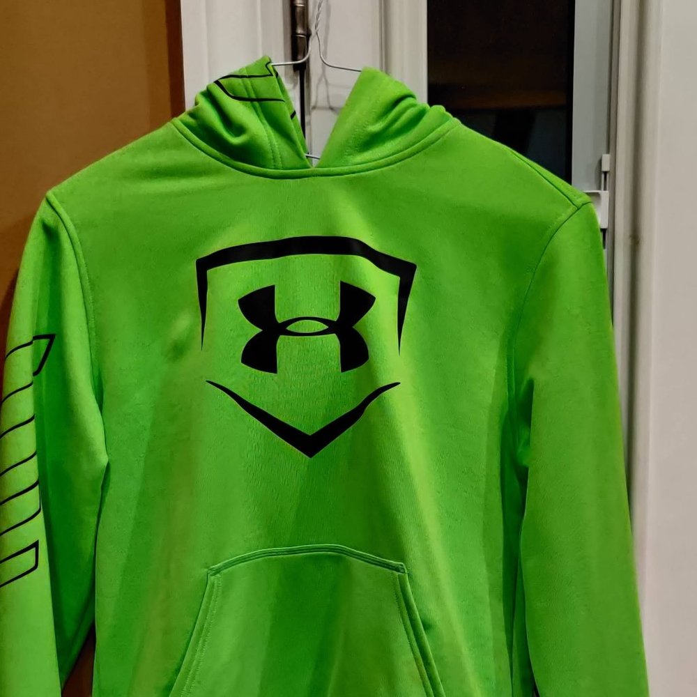 Under Armour Sweatshirt